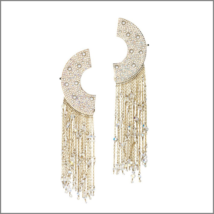 Orecchini Tiwa, placcatura in oro 24 carati e decorati con cristalli Swarovski. Prezzo: 525 sterline