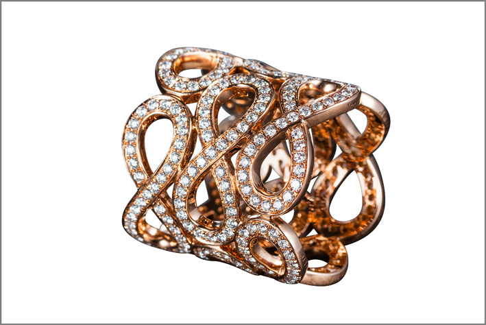 Anello della collezione 3ternity in oro rosa e diamanti
