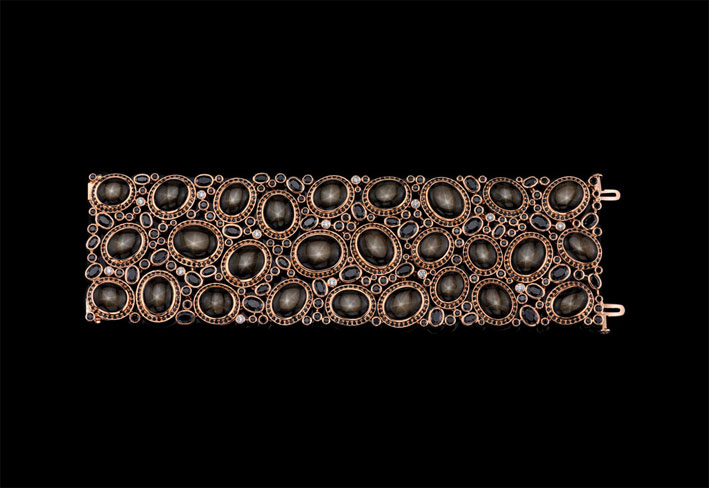 Bracciale con zaffiri neri a stella della collezione Exceptional Jewels di Robert Procop