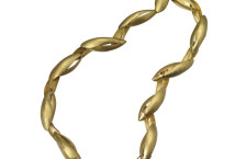 Londra-Parigi, design per dieci 7 Collier Plume en or jaune Kayo Saito prix sur demande