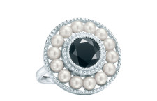 Tiffany Co. Ziegfeld Anello argento perle onice1 1