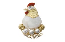 Reproduction of the 1957 Hen Brooch
