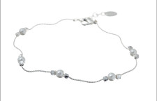 CLAIRES Delicate Pearl Anklet 5