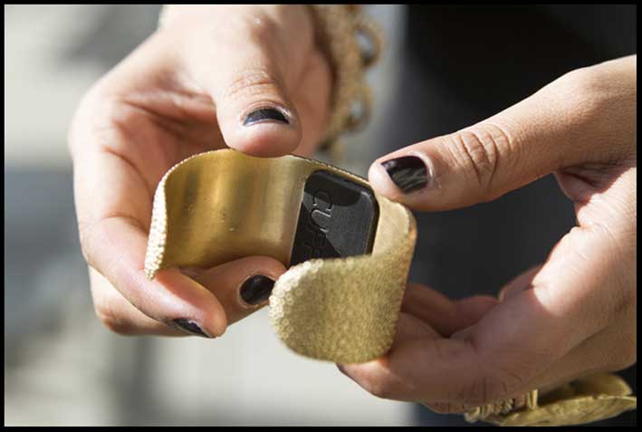 Si le bracelet lance un SOS 2 cuff5