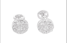 Chanel Comètes, gemelli Étoile Filante, con 116 diamanti taglio brillante e montatura in oro bianco a forma di stella