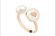 Morellato, anello chicche in acciaio, perle, pdv oro rosa. Prezzo: 49 euro