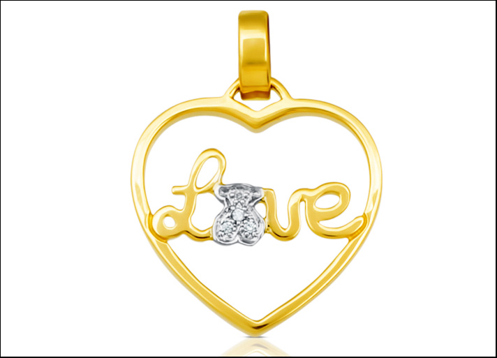 Tous, ciondolo in oro giallo a forma di cuore con scritta Love e O a forma di orsetto con diamanti