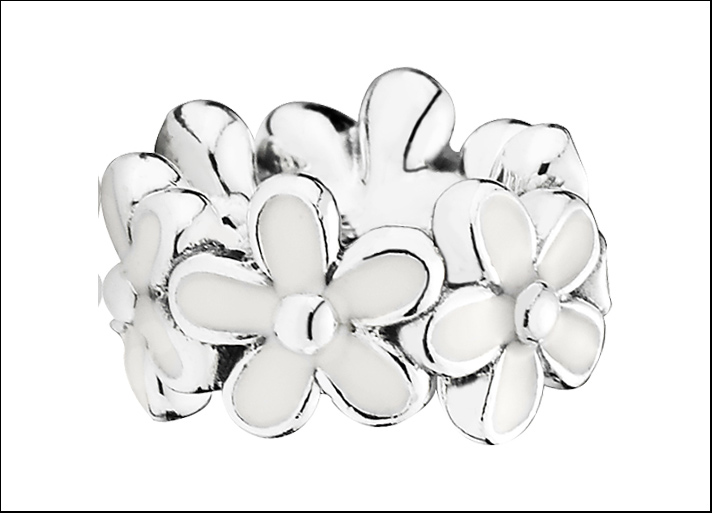 Bouquet di margherite, bracciale in argento Sterling, smalto bianco e cubic zirconia