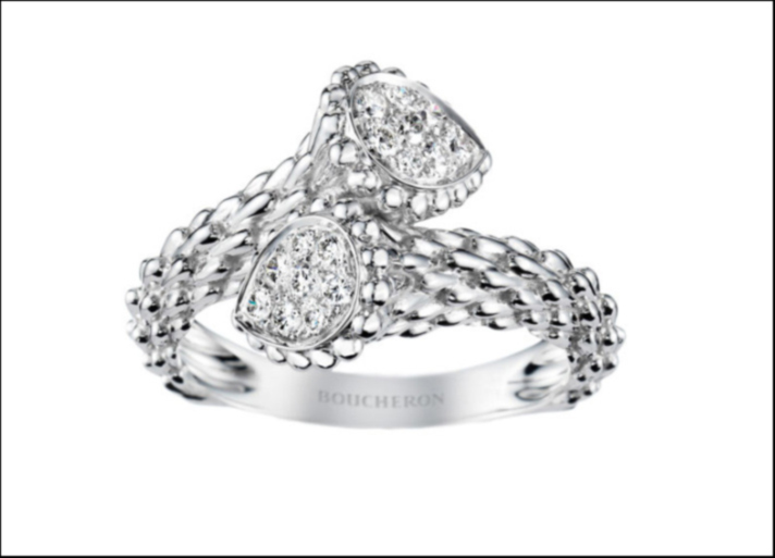 Boucheron, anello Toi et Moi collezione Serpent Bohème in oro bianco e 16 diamanti taglio rotondo. Prezzo: 7.600 euro