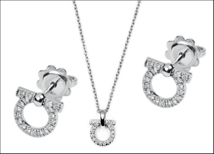 Collana e orecchini Gancino Diamonds, in oro bianco e diamanti. Prezzo: 1.400 euro