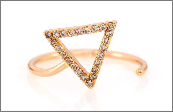 Anello Triangle of Alchemy, oro rosa e diamanti brown