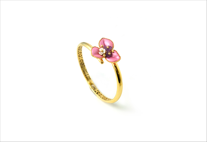 Caoro, anello della collezione Bouquet