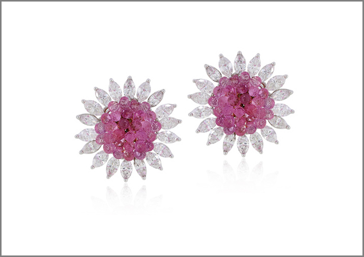 Nigaam, Stella collection, orecchini con diamanti e zaffiri rosa