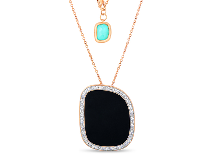 a coin PENDANT WITH BLACK JADE AGATE AND DIAMONDS