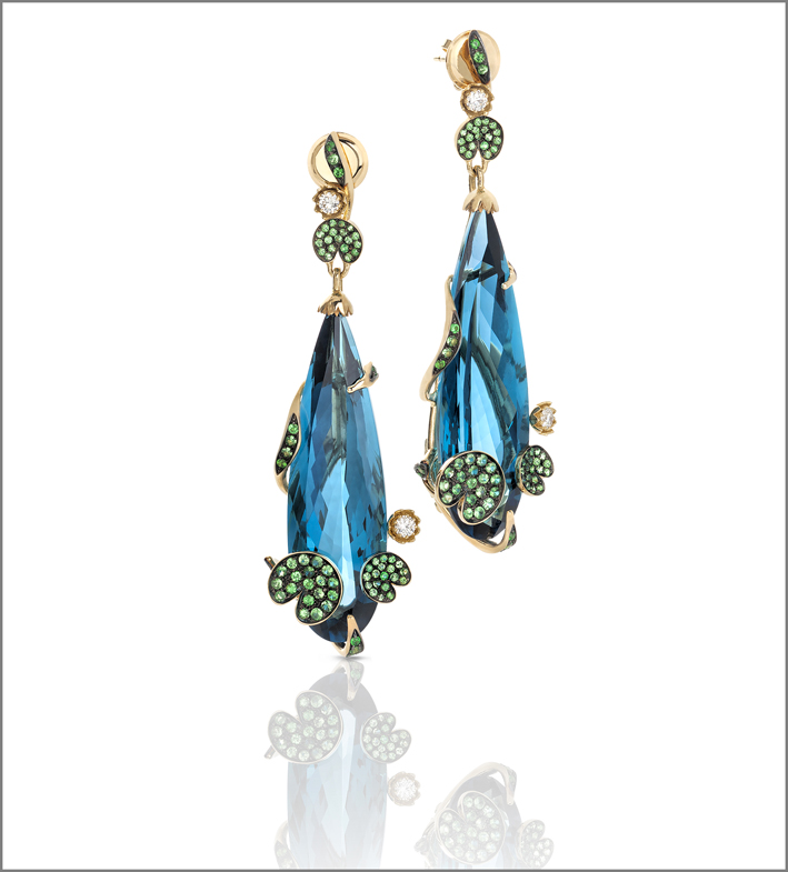Yellow gold earrings with london blue topaz, natural green garnet and white diamonds