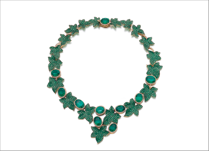Michele della Valle, collana con smeraldi e tsavoriti a forma di edera