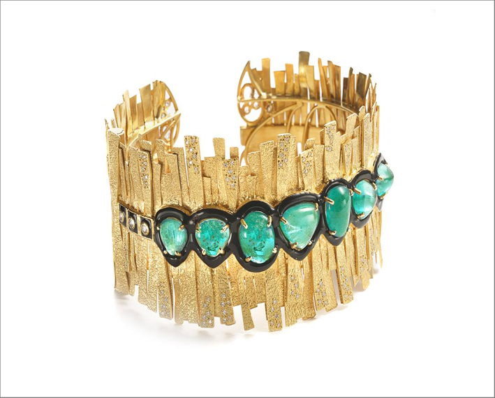 Bracciale in oro con smeraldi colombiani Muzo