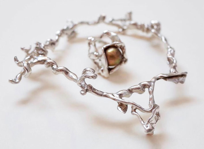 Bracciale in argento e anello in argento con perla