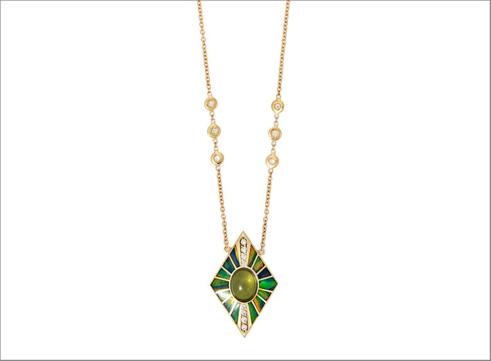 Collana in oro 14 carati con opale, tormalina verde, diamanti