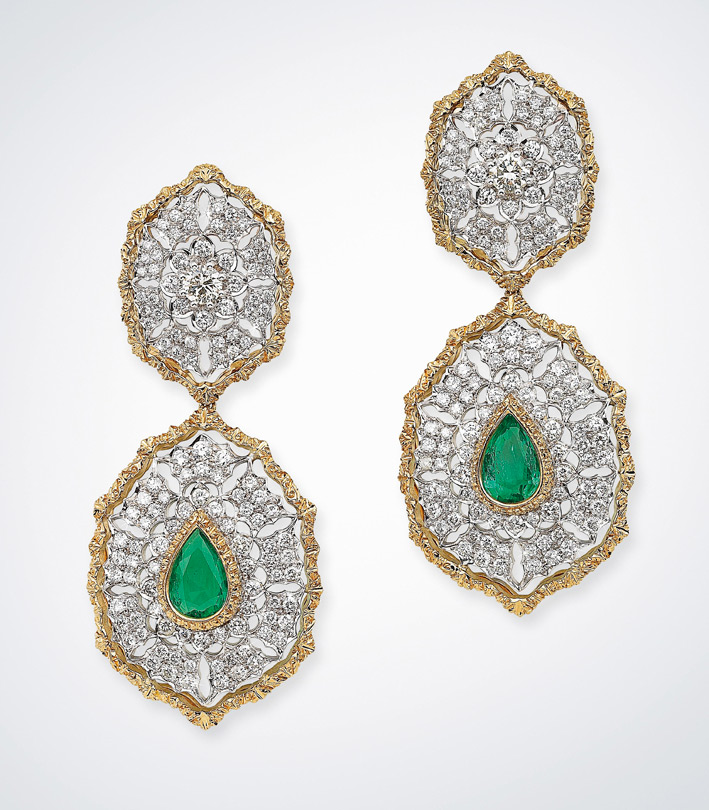 Buccellati, orecchini in oro e smeraldi, da una collezione di una famiglia aristocratica europea