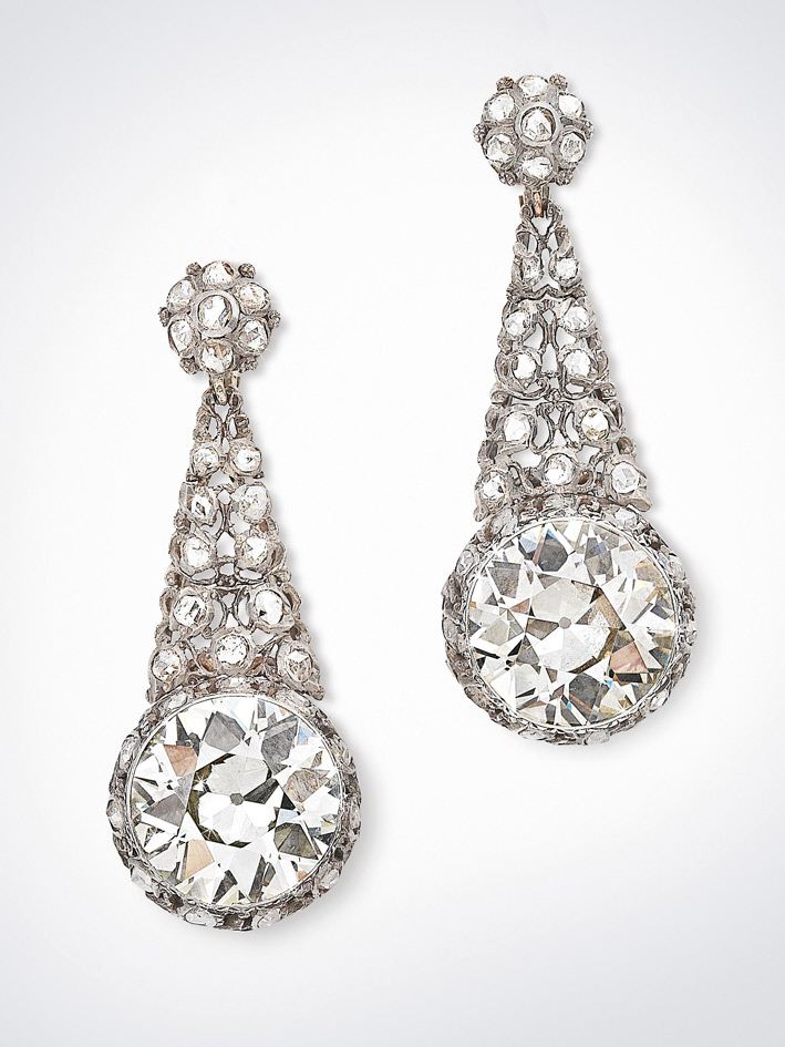 Buccellati, orecchini con diamanti per 14,70 carati, da una collezione di una famiglia aristocratica europea