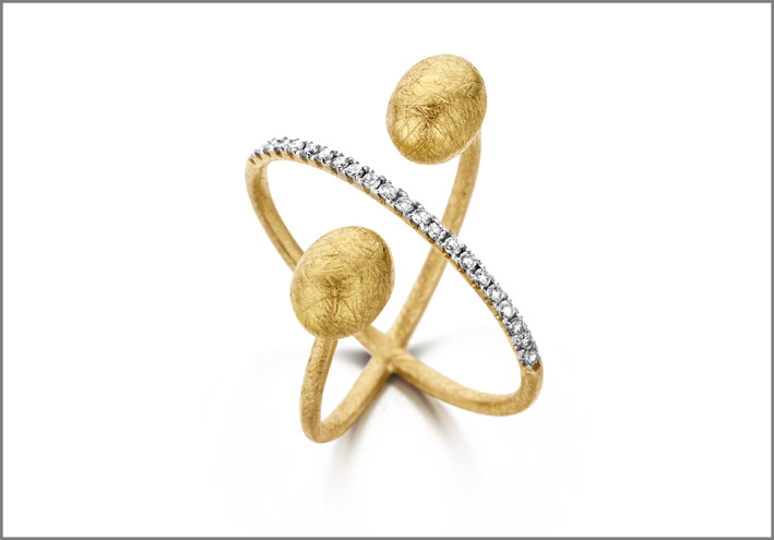 Nanis, anello doppio in oro e diamanti