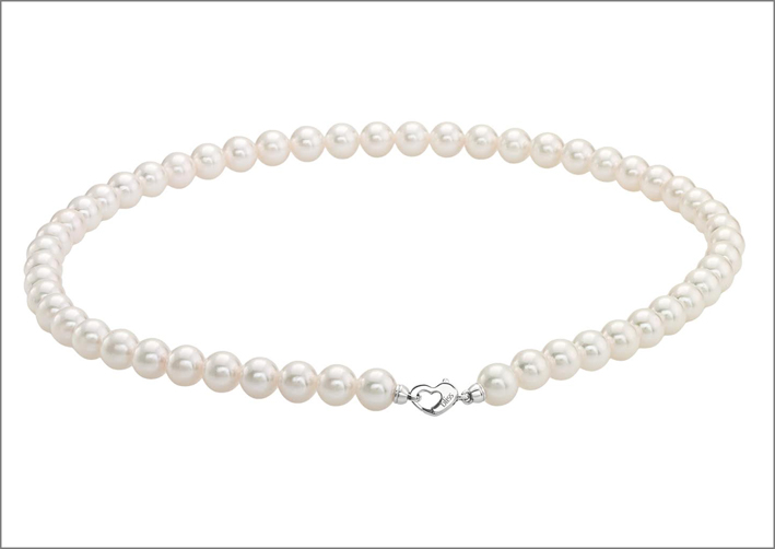 Collana di perle giapponesi qualità Akoya collezione Ama. A partire da 690 euro