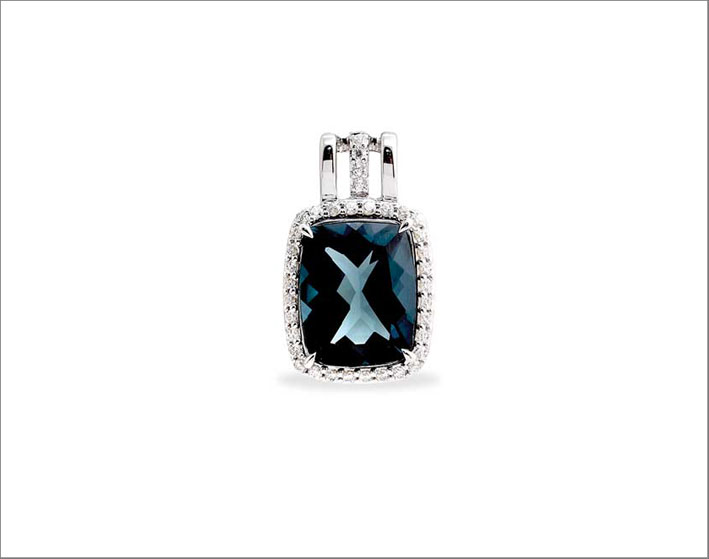 pendente con topazio blu e diamanti, collezione Intemporelle