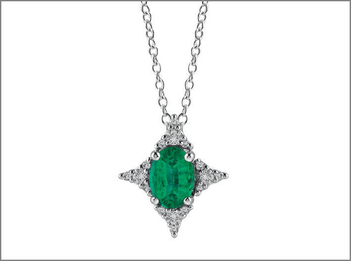 Collana con smeraldo e diamanti
