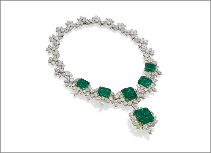 Collier di smeraldi e diamanti, parte di una parure di Chatila venduta per 740mila euro