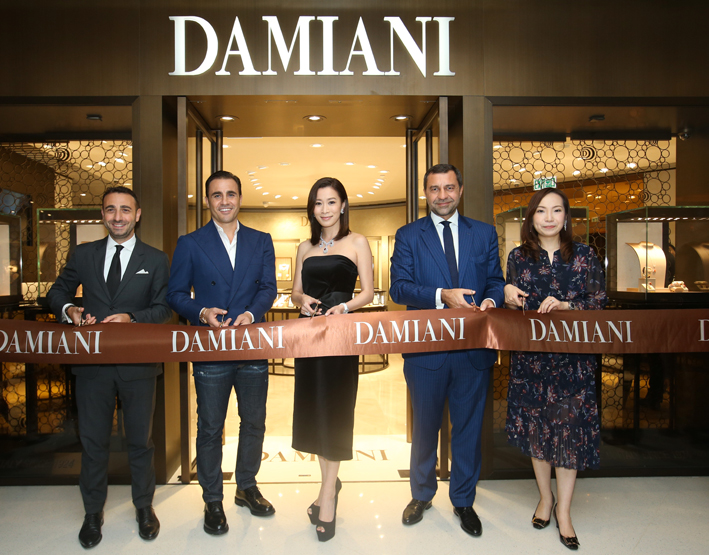 L'inaugurazione della boutique Damiani. Al centro, Paolo Cannavaro e Giorgio Damiani