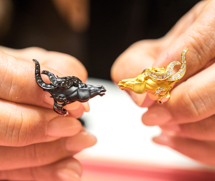 Carrera y Carrera, anello a forma di cavallo scomposto. Copyright: gioiellis.com