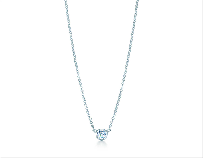 Collana Diamonds by the Yard di Elsa Peretti. Diamante di 0,05 carati. Prezzo: 970 euro