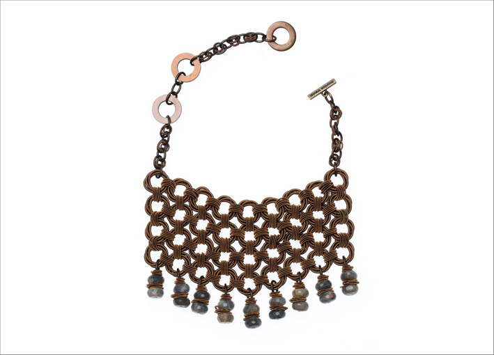 Collana in acciaio color bronzo con pietre labradorite, catena in rame