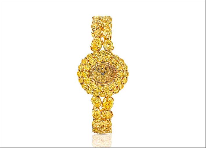 L'orologio con pavé di 60 diamanti gialli per un totale di oltre 25 carati