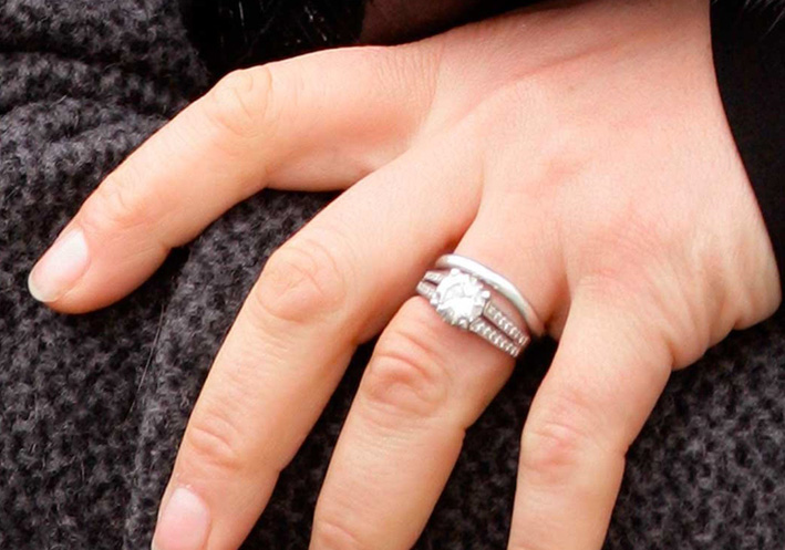 L'anello di fidanzamento di Zara Phillips