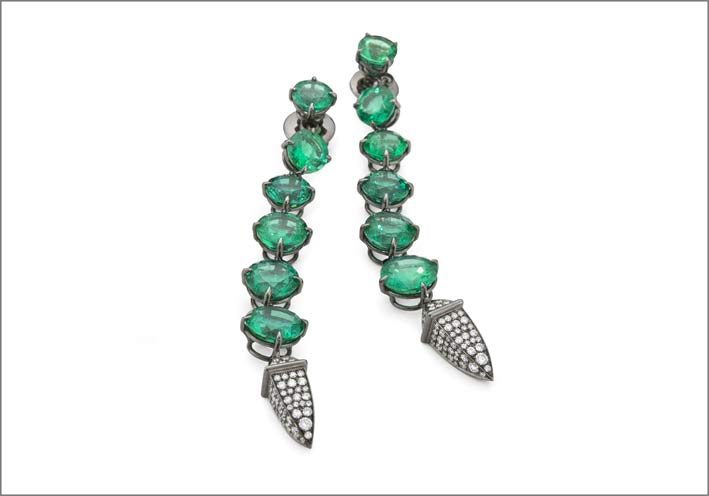 Collezione Extraordinaire, orecchini con smeraldi e diamanti