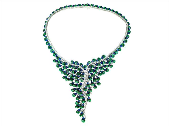 Collana di diamanti e tsavoriti della collezione Peacock
