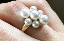 Anello con cluster di perle