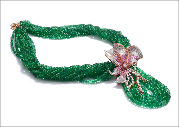 Collana di smeraldi dello Zambia con pendente a forma di fiore