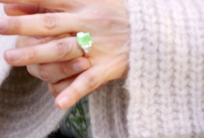 L'anello con diamante verde di Jennifer Lopez