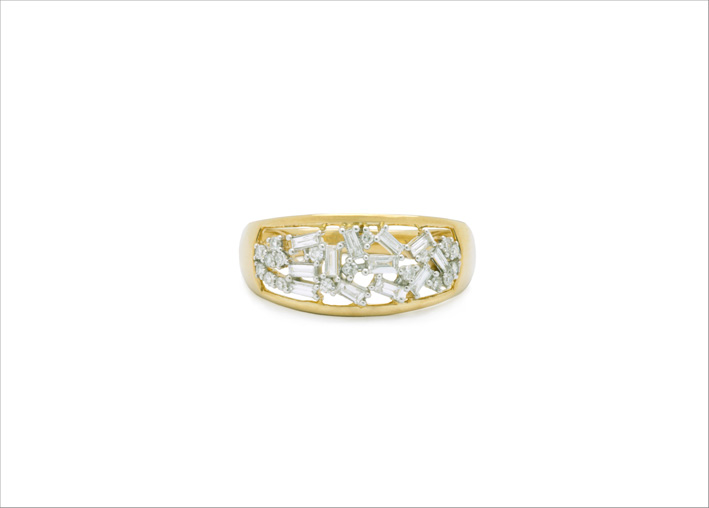 Anello in oro 10 carati e diamanti baguette e brillante