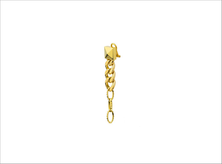 Orecchino pendente singolo con catena groumette e 3 anelli ovali in oro giallo
