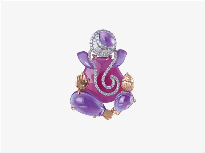 Collezione Avighna dedicata a Ganesh, spilla con ametista, diamanti e rubellite