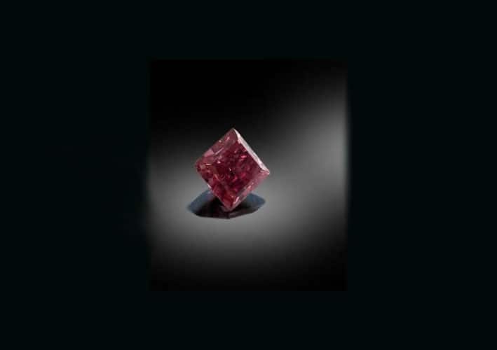 Fancy Purplish Red SI2 Square-Shaped Diamond