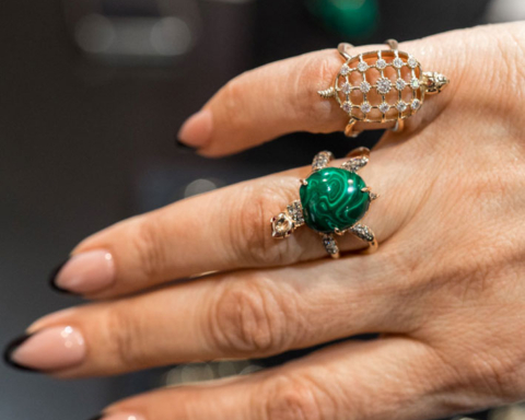 Anelli in oro, diamanti, malachite