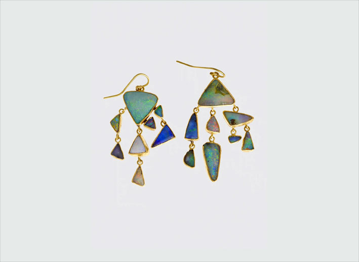 Orecchini Triangular con opale nero