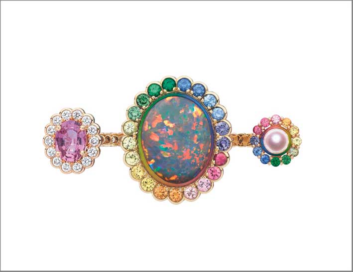 Anello Toi & Moi in oro giallo e rosa con smeraldi, diamanti, zaffiri, granato, peridoto, lacca, perla