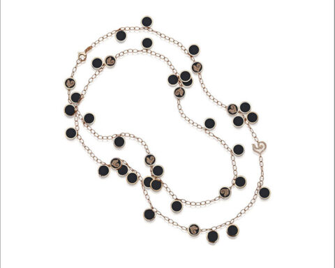 Collana Paillettes in oro con smalto nero, pavé di diamanti di Chantecler