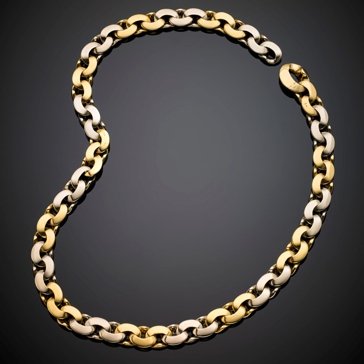Pomellato, lunga catena in oro bianco e giallo trasformabile in collier 